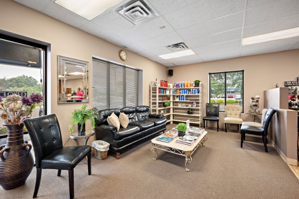 Listing Image #3 - Retail for sale at 337 Northdale Blvd NW, Coon Rapids MN 55448
