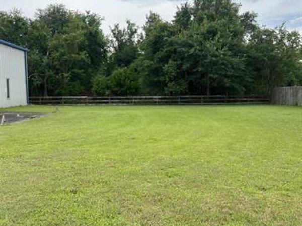 Listing Image #2 - Others for sale at 455 W Railroad, China TX 77613