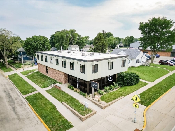 Listing Image #1 - Retail for sale at 805 W Bremer Avenue, Waverly IA 50677