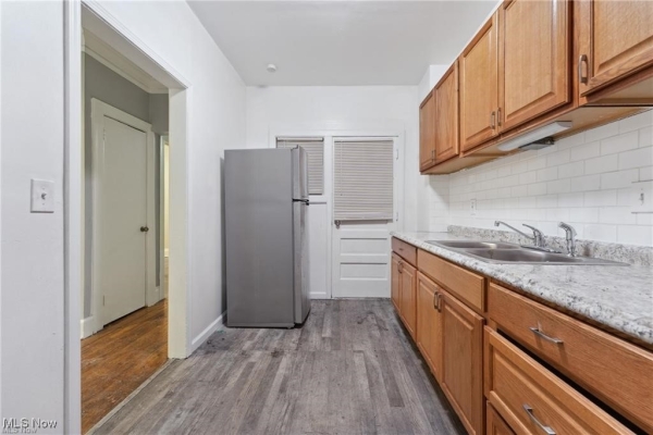 Listing Image #3 - Multi-family for sale at 13309 S Woodland Road, Shaker Heights OH 44120