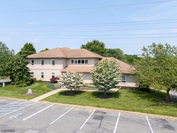 Listing Image #2 - Others for sale at 1000 Coventry Dr, Lopatcong Twp. NJ 08865
