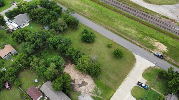 Listing Image #3 - Land for sale at 200 NE 2nd Street, Moore OK 73160