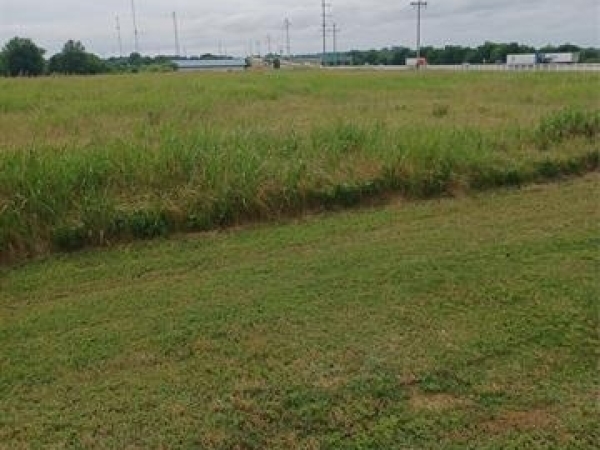 Listing Image #3 - Land for sale at Paul Carr Drive, Checotah OK 74426