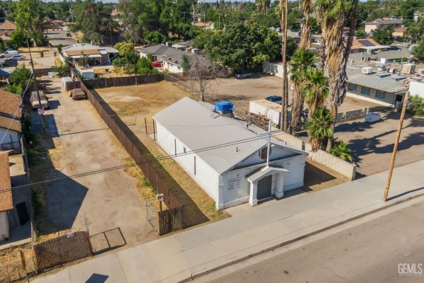 Listing Image #2 - Others for sale at 1001 8th Street, Bakersfield CA 93304
