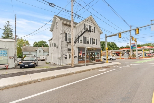 Listing Image #3 - Others for sale at 635 - 637 Fall River Ave, Seekonk MA 02771