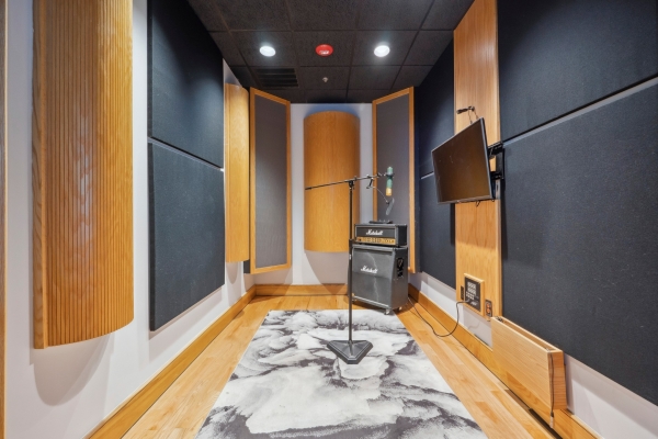 Listing Image #3 - Office for sale at 3120 Latrobe Dr. Suite 190, Charlotte NC 28211