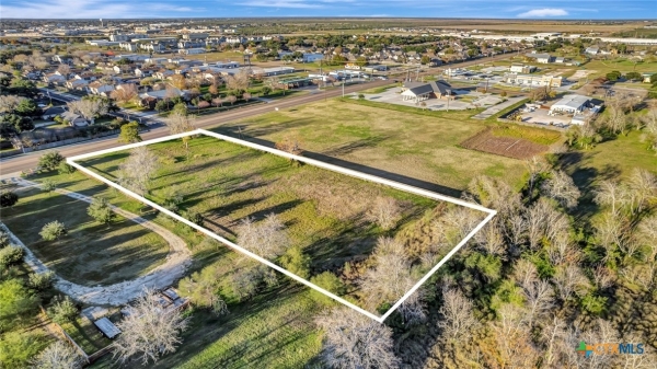 Listing Image #1 - Others for sale at 1507 Salem Road, Victoria TX 77904