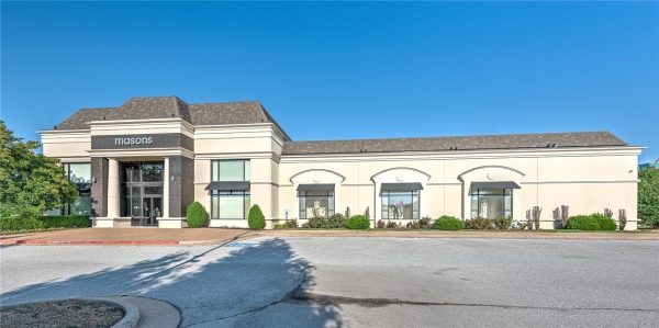 Listing Image #1 - Retail for sale at 1350 E Joyce Boulevard, Fayetteville AR 72703