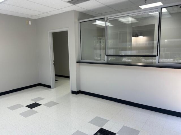 Listing Image #1 - Others for sale at 6001 Truxtun Avenue, Bakersfield CA 93309