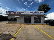 Retail property for sale in Paris, TX