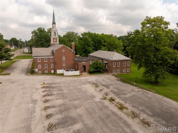 Listing Image #2 - Others for sale at 1145 College Avenue, Alton IL 62002