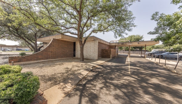 Listing Image #3 - Office for sale at 2599 74th Street, Lubbock TX 79423