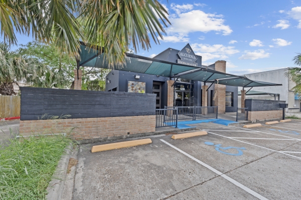 Listing Image #2 - Retail for sale at 1235 N Expressway 77-83, Brownsville TX 78520