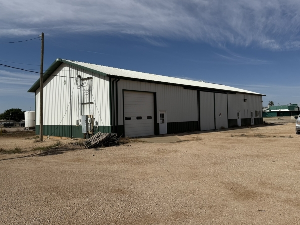 Listing Image #1 - Industrial for sale at 125 N 22nd St, Lamesa TX 79331