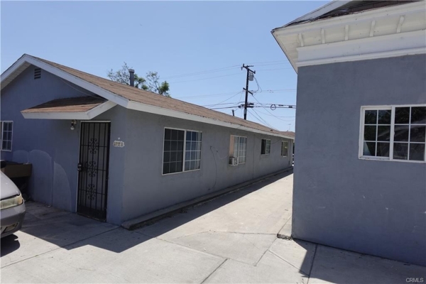 Listing Image #2 - Multi-family for sale at 6910 Chanslor Ave., Bell CA 90201