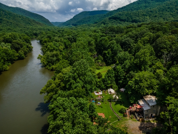 Listing Image #2 - Bed Breakfast for sale at 5518 Highway 30, Benton TN 37307
