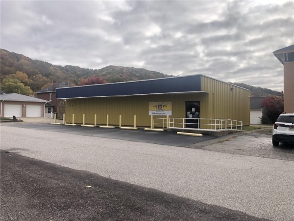 Listing Image #2 - Others for sale at 900 Ridge Avenue, New Cumberland WV 26047