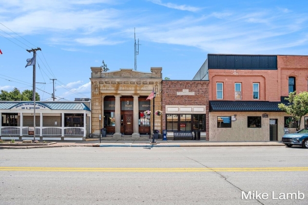 Listing Image #2 - Office for sale at 156 E Division Street, Sparta MI 49345