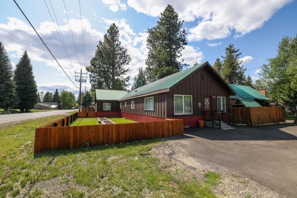Listing Image #2 - Others for sale at 629 Thompson Avenue, McCall ID 83638