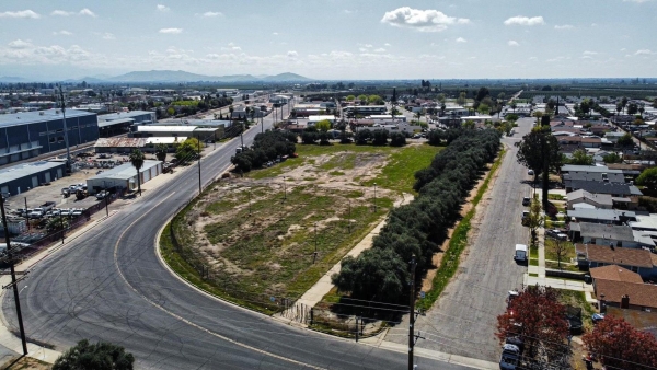 Listing Image #2 - Land for sale at Vernon Avenue, Lindsay CA 93247