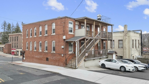 Listing Image #2 - Multi-family for sale at 255 Main St, Bristol CT 06010