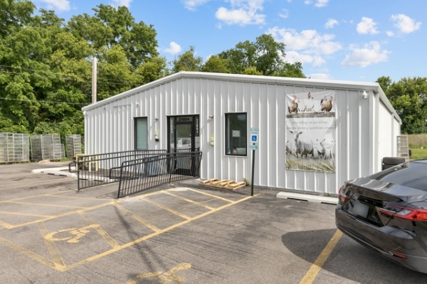Listing Image #3 - Industrial for sale at 21804 W Grant Hwy, Marengo IL 60152
