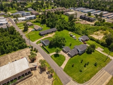 Listing Image #3 - Multi-family for sale at 1905 W. Prien Lake Rd, Lake Charles LA 70605
