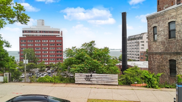 Listing Image #1 - Land for sale at 0 Bay Street, Staten Island NY 10301