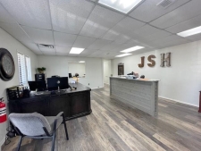 Listing Image #3 - Office for sale at 1021 Park Sreet, Commerce TX 75428