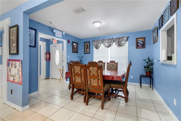 Listing Image #3 - Office for sale at 522 N Main Street, Donna TX 78537
