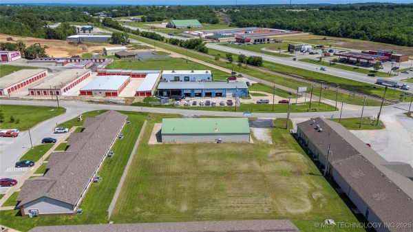 Listing Image #3 - Others for sale at 26400 E 111th Street, Coweta OK 74429