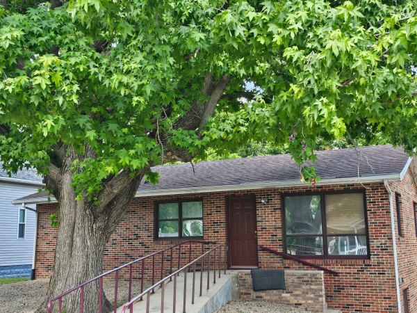Listing Image #1 - Others for sale at 235 North Broad Street, Hillsboro IL 62049