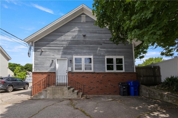 Listing Image #3 - Others for sale at 129 Warren, Pawtucket RI 02860