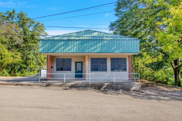 Listing Image #2 - Others for sale at 100 East Beene St, Fulton MS 38843