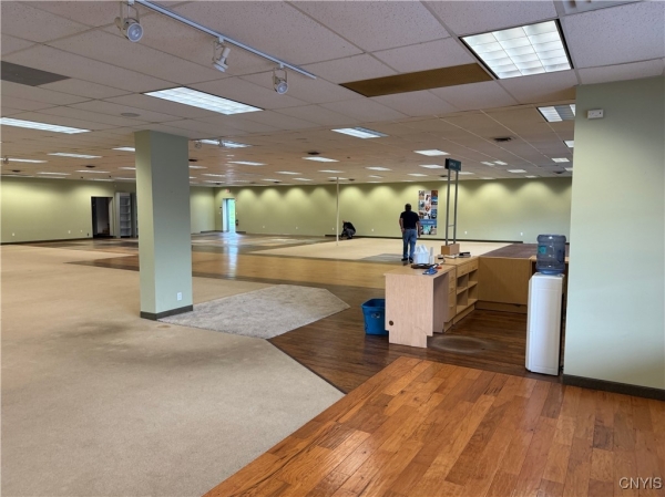 Listing Image #2 - Retail for sale at 104 Lenox Avenue, Oneida NY 13421