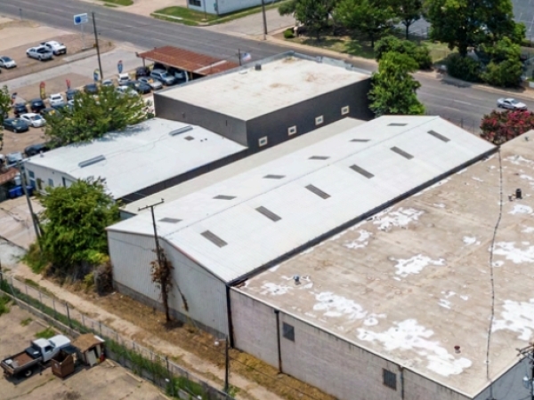 Listing Image #3 - Industrial for sale at 1300 Franklin Ave, Waco TX 76701