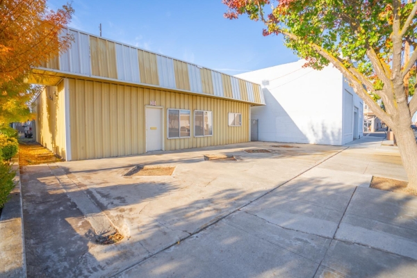 Listing Image #3 - Others for sale at 713 I Street, Los Banos CA 93635