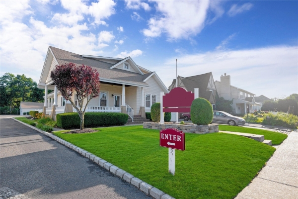 Listing Image #2 - Others for sale at 111 Conklin Street, Farmingdale NY 11735