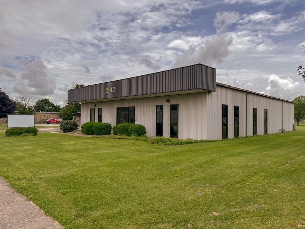 Listing Image #3 - Office for sale at 2912 Stanton St, Springfield IL 62703