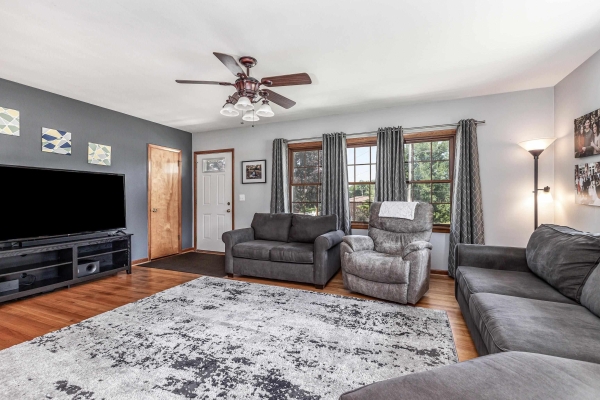 Listing Image #3 - Others for sale at 3006 Westmore Drive, Dubuque IA 52001