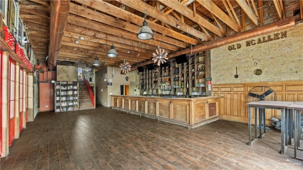 Listing Image #3 - Retail for sale at 415-417 S. 17th Street, McAllen TX 78501