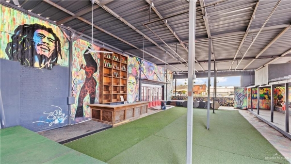 Listing Image #3 - Retail for sale at 407 S. 17th Street, McAllen TX 78501