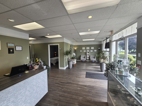 Listing Image #2 - Office for sale at 246 Federal Rd, Brookfield CT 06804