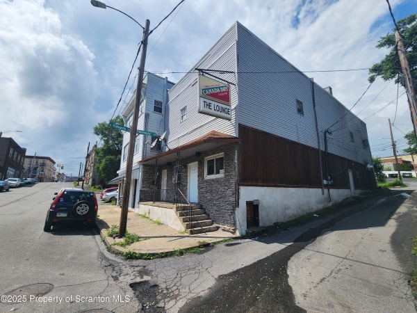 Listing Image #2 - Others for sale at 1024 Jackson Street, Scranton PA 18504