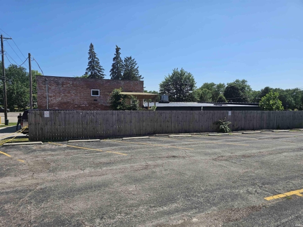 Listing Image #2 - Office for sale at 109-111 W Hazel Street, Albion IN 46701