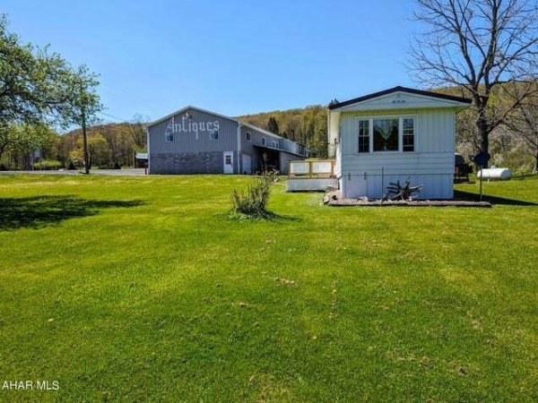 Listing Image #3 - Retail for sale at 9106 Lincoln Highway, Central City PA 15926