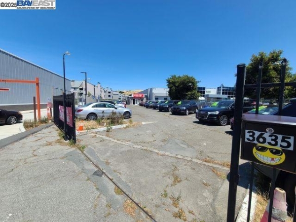 Listing Image #2 - Others for sale at 3635 San Pablo Dam Rd, El Sobrante CA 94803