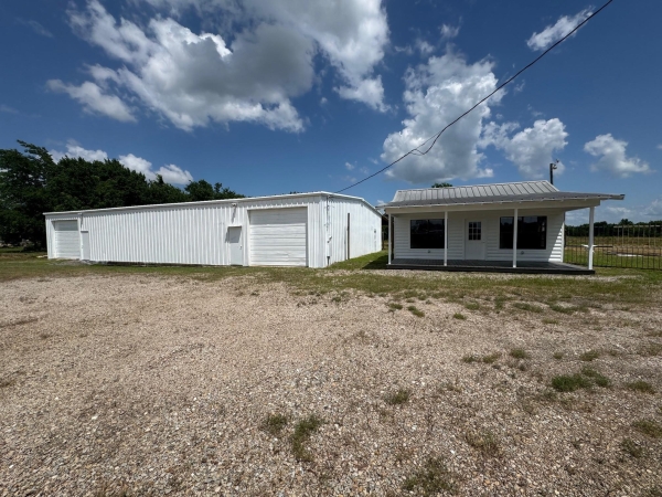 Listing Image #1 - Others for sale at 2107 Hwy 19 &24, Paris TX 75462