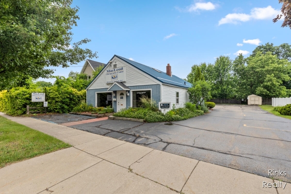 Listing Image #2 - Office for sale at 327 W Apple Street, Hastings MI 49058