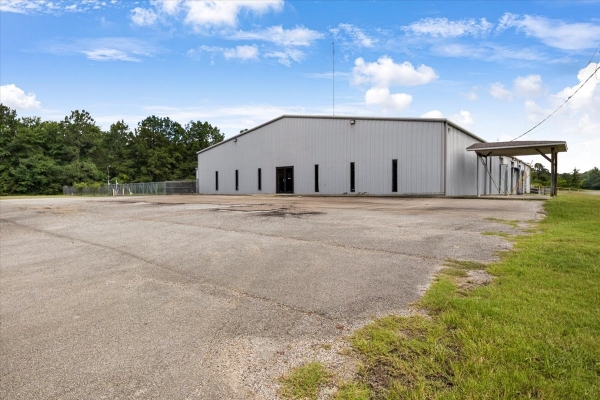 Listing Image #3 - Others for sale at 1132 FM 10, Carthage TX 75633